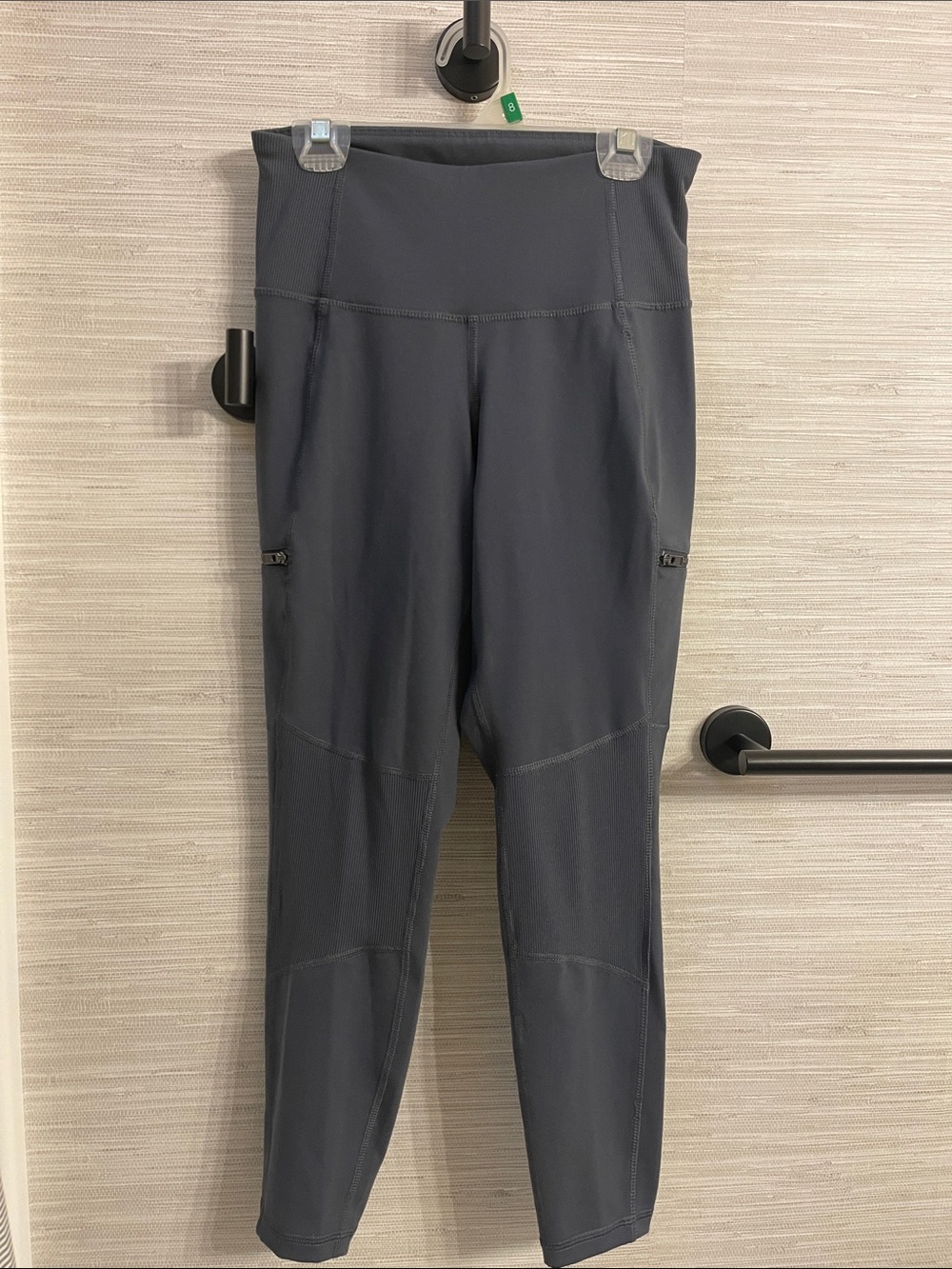 Old Navy Dark Gray High-Rise Pocket Performance Leggings